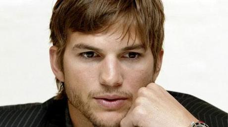Ashton Kutcher ... il serait jaloux de Robert Pattinson