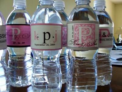 Des bouteilles d'eau personnalisées? Oui, je le veux !
