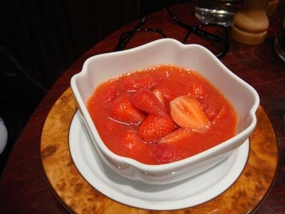 20100526 severo 03 fraises (ChrisoScope) 20100526 severo 03 fraises Le Sévero : viandes de compétition (ChrisoScope)