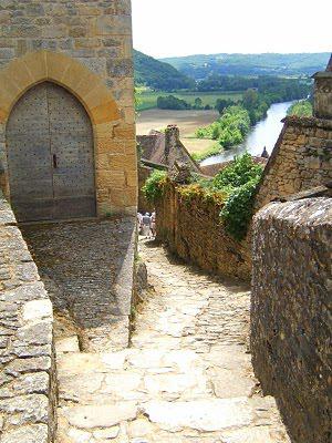 Beynac-et-Cazenac..La Roque-Gageac..