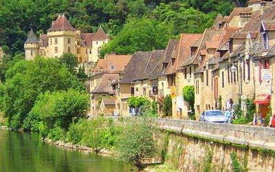 Beynac-et-Cazenac..La Roque-Gageac..
