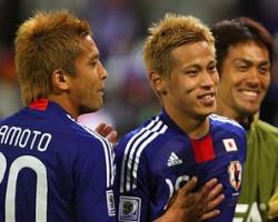 Groupe E : victoire du Japon 1 but à 0 contre le Cameroun grâce à Keisuke Honda