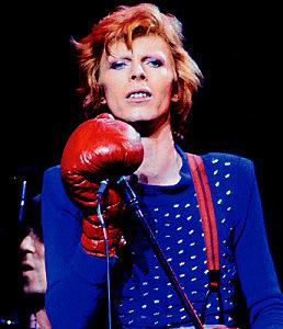 David+Bowie+Diamond+Dogs+live
