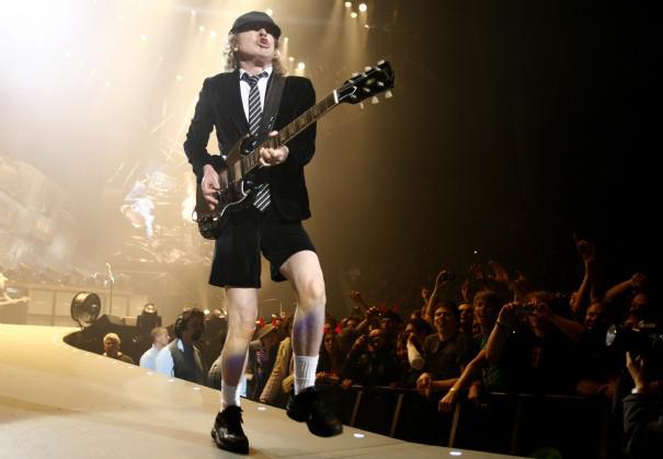 AC/DC, LIVE  ::: Les (c)loches de l'enfer