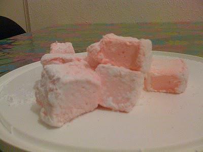 GUIMAUVE OU SHAMALLOWS GUIMAUVE OU SHAMALLOWS