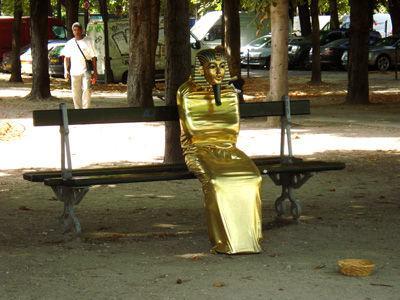 Aux Champs Elysées Aux Champs Elysées
