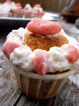 Cupcakes caramel au beurre salé, chantilly à la fraise Tagada - 05
