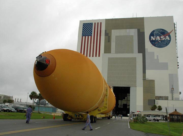 Comment la NASA prépare la navette Discovery au lancement