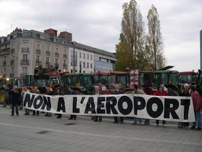 CONTRE LE PROJET D'AEROPORT