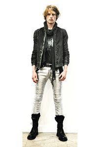 La collection homme printemps été 2011 Balmain 00240m