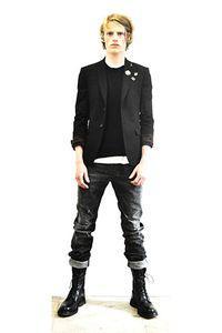 La collection homme printemps été 2011 Balmain 00090m