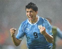 Huitièmes de finale : victoire de l’Uruguay 2 buts à 1 contre la Corée du Sud grâce à Luis Suarez, les Uruguayens qualifiés pour les quarts-de-finale