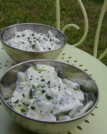 Salade-de-concombre-au-yaourt--basilic-et-cumin.jpg