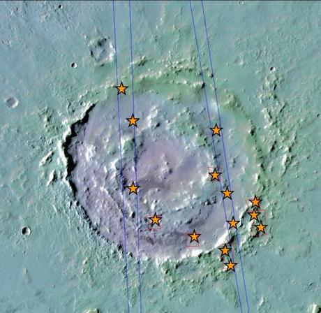 Présence de minéraux hydratès dans des cratères de l'hémisphère nord martien