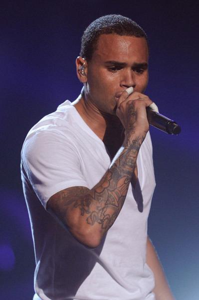 Les larmes de Chris Brown sur son hommage à Michael Jackson