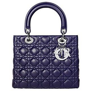 Lady Blue Shangai : Le sac mythique de Dior mis en valeur par Marion Cotillard !