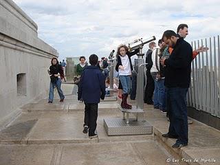 Voir Paris depuis l'Arc de Triomphe