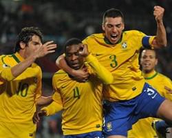 Huitièmes de finale : victoire du Brésil 3 buts à 0 contre le Chili, les Brésiliens qualifiés pour le Mondial 2010