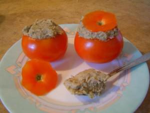 Tomates farçies aux rillettes de maquereaux – de Fendtette