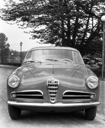 Alfa_Romeo_Giulietta_Sprint_1954_3-3-824_1-3.jpg