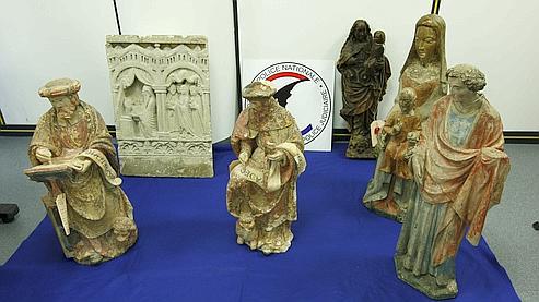 Selon l'Office central de lutte contre le trafic des biens culturels, il s'agit d'une des plus importantes affaires de pillages d'églises jamais réalisées.