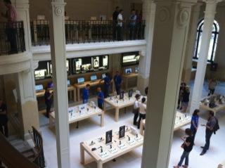 Ouverture de l’Apple Store Opéra à la presse