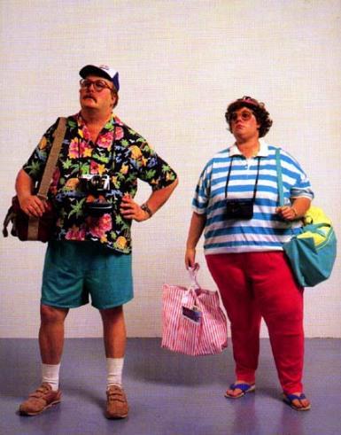 Mais...c'est m'âme Nedelec avec Ewenn! La fille qui se la pétait grave et se prenait pour une directrice de radio publique