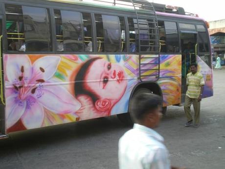 Un Dimanche Dans Les Bus Indiens