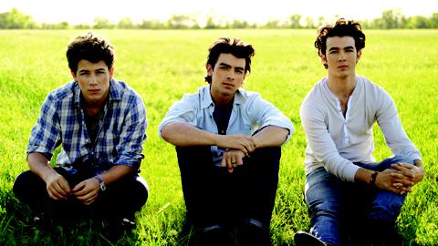 Jonas Brothers  ... Justin Bierber et Taylor Lautner leur font de l'ombre