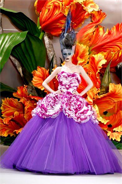 ♠ Défilé Haute Couture à Paris : Dior, j'adore, le pays des femmes tulipes ♠