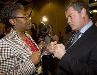 Ils Veulent La Mort du Secteur Public