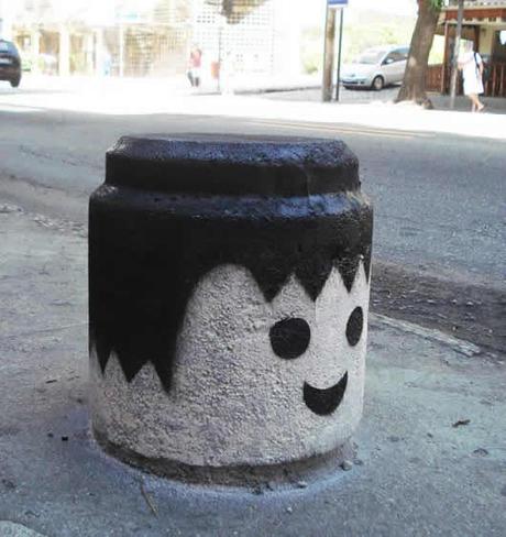 Le streetart Playmobil de Rodrigo Pereira