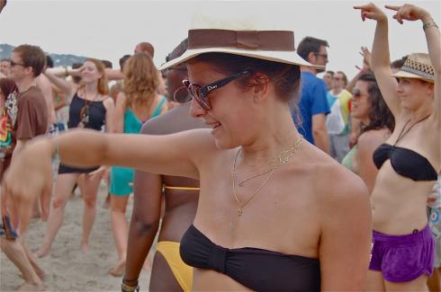 A LA RECHERCHE DE MISS bIKIni