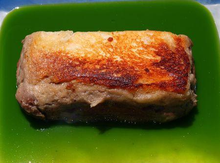 Millefeuille au pastrami de boeuf & crème d'oignon 028