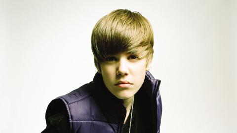 Justin Bieber ... A 16 ans il est le roi du net