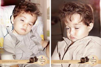 Des bébés accros aux chocolats fourrés au wisky