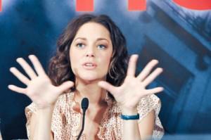 Inception Pressconf Marion Cotillard photo filmgeek