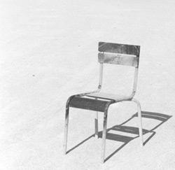 Le combat politique par l'absence...