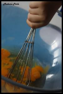 Comment occuper son enfant? En faisant un gateau!