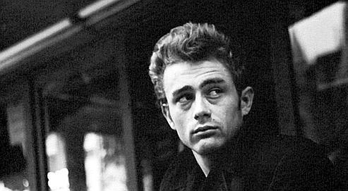 Ce documentaire tente de cerner la personnalité de l'icône américaine en s'appuyant notamment sur de superbes photos en noir et blanc.