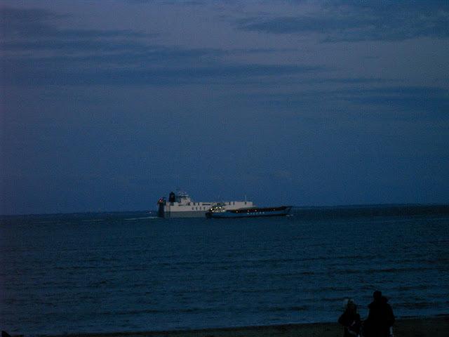 UNE COURSE DE BATEAUX