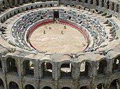 Excursion autobus ARLES BAUX Provence juillet