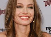 Angelina Jolie dans peau d'Elizabeth Taylor