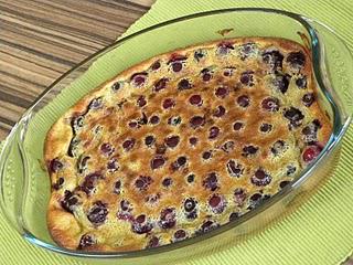 Clafoutis aux cerises et à la pistache