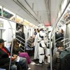 thumbs star wars dans le metro de new york 013 Star Wars dans le metro de New York (38 photos)