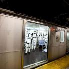thumbs star wars dans le metro de new york 027 Star Wars dans le metro de New York (38 photos)