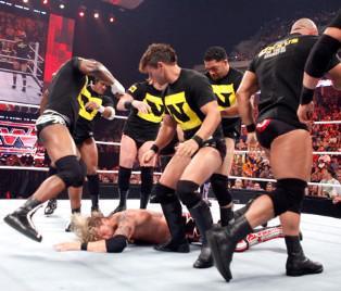 Les Nexus agressent Edge et Jericho