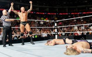 Triple Threat match entre Randy Orton, Edge et Jericho