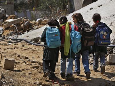 Au-delà de la violence et de la non-violence : la Résistance comme Culture Au-delà de la violence et de la non-violence : la Résistance comme Culture