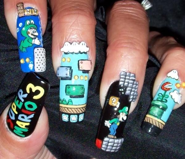Customisez vos ongles avec des décorations sympa (et très geek :) )